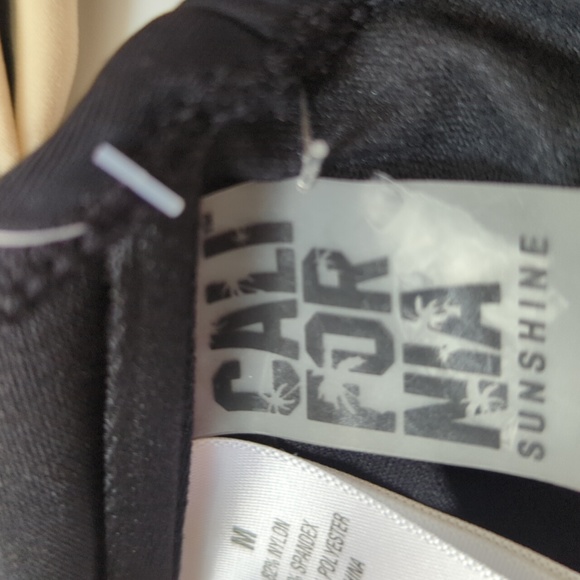 California Sunshine Ladies Macrame Halter Swim Top - Picture 10 of 13